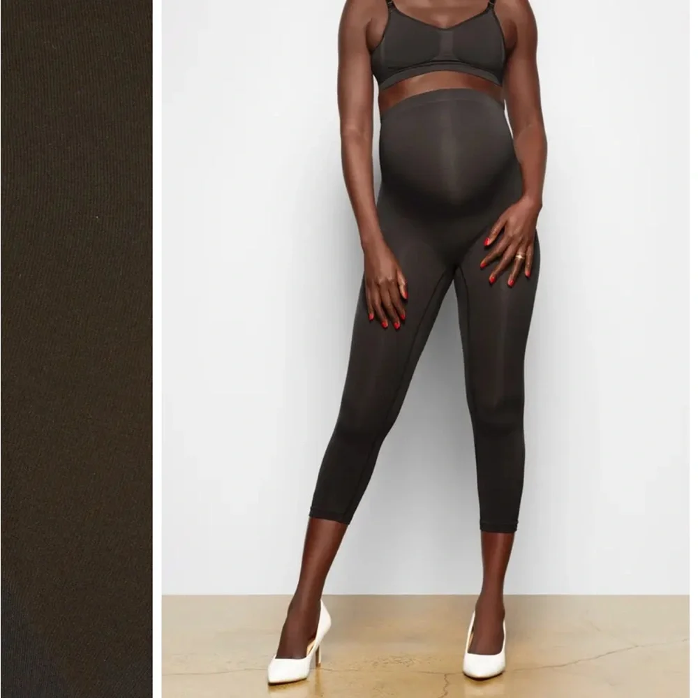 Skims Solutionwear Maternity Onyx Tight, NWT - Picture 9 of 9